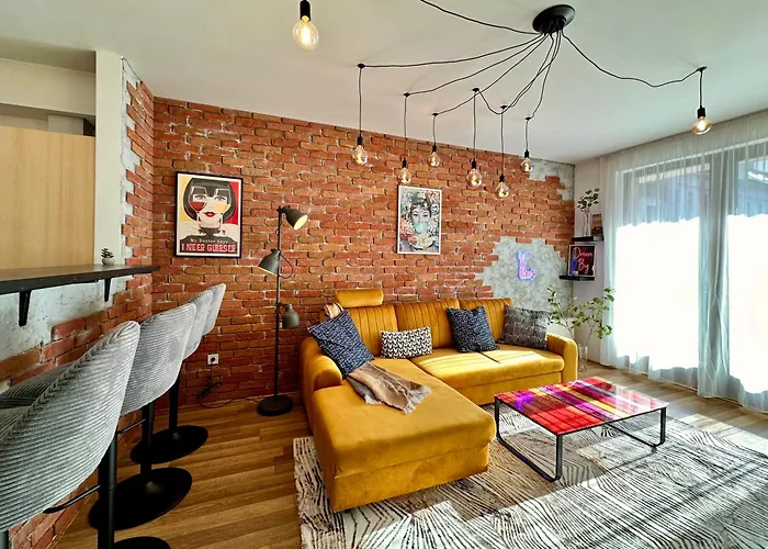 Vinyl Gozsdu Apartment