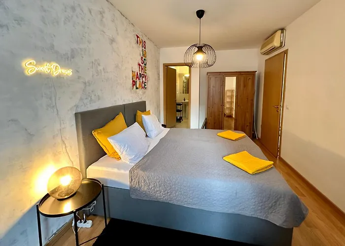 Vinyl Gozsdu Apartment Budapest